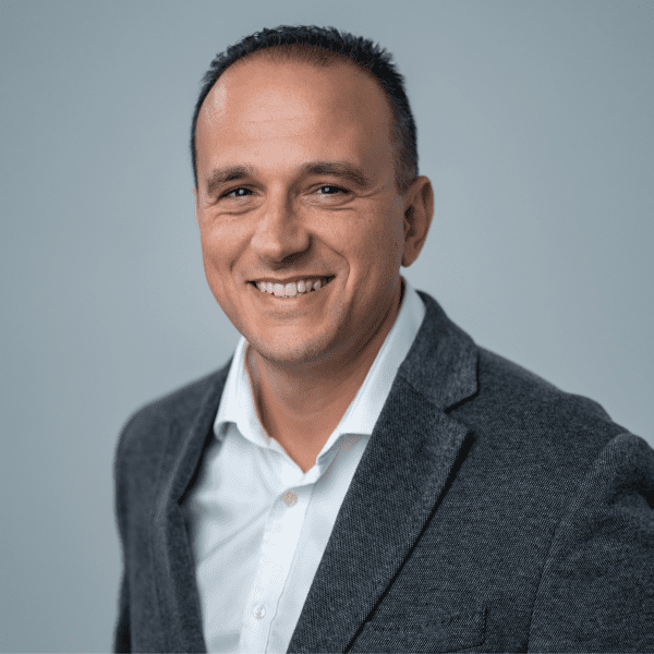 Simon Vella